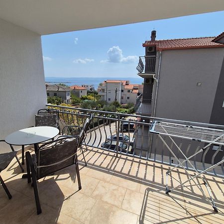 Apartments And Rooms Mamic Dugi Rat Ngoại thất bức ảnh